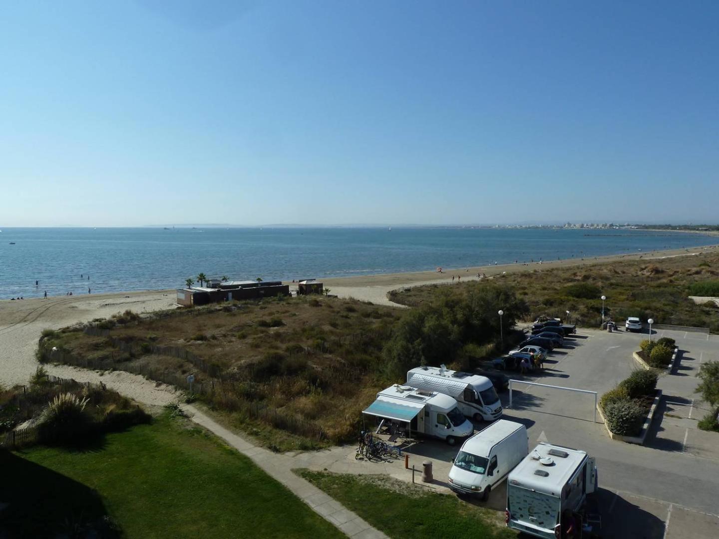 AS14629 - P2 Mezzanine avec vue mer latérale, dans une résidence sur plage avec parking privé Le Grau-du-Roi Exterior foto